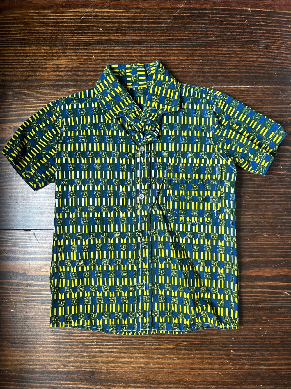 Kids' Short-Sleeve Button-Down Shirt - Green & Yellow Pattern